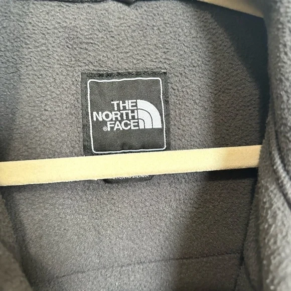 The NorthFace women’s Fleece jacket Small - Picture 3 of 7